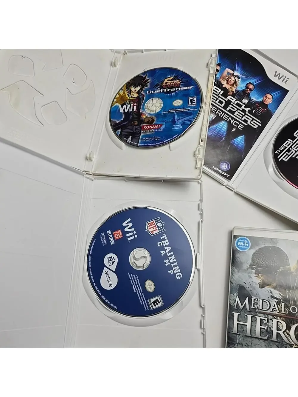 Lot of 9 Nintendo Wii Video Games Mix Call of Duty, Dance...